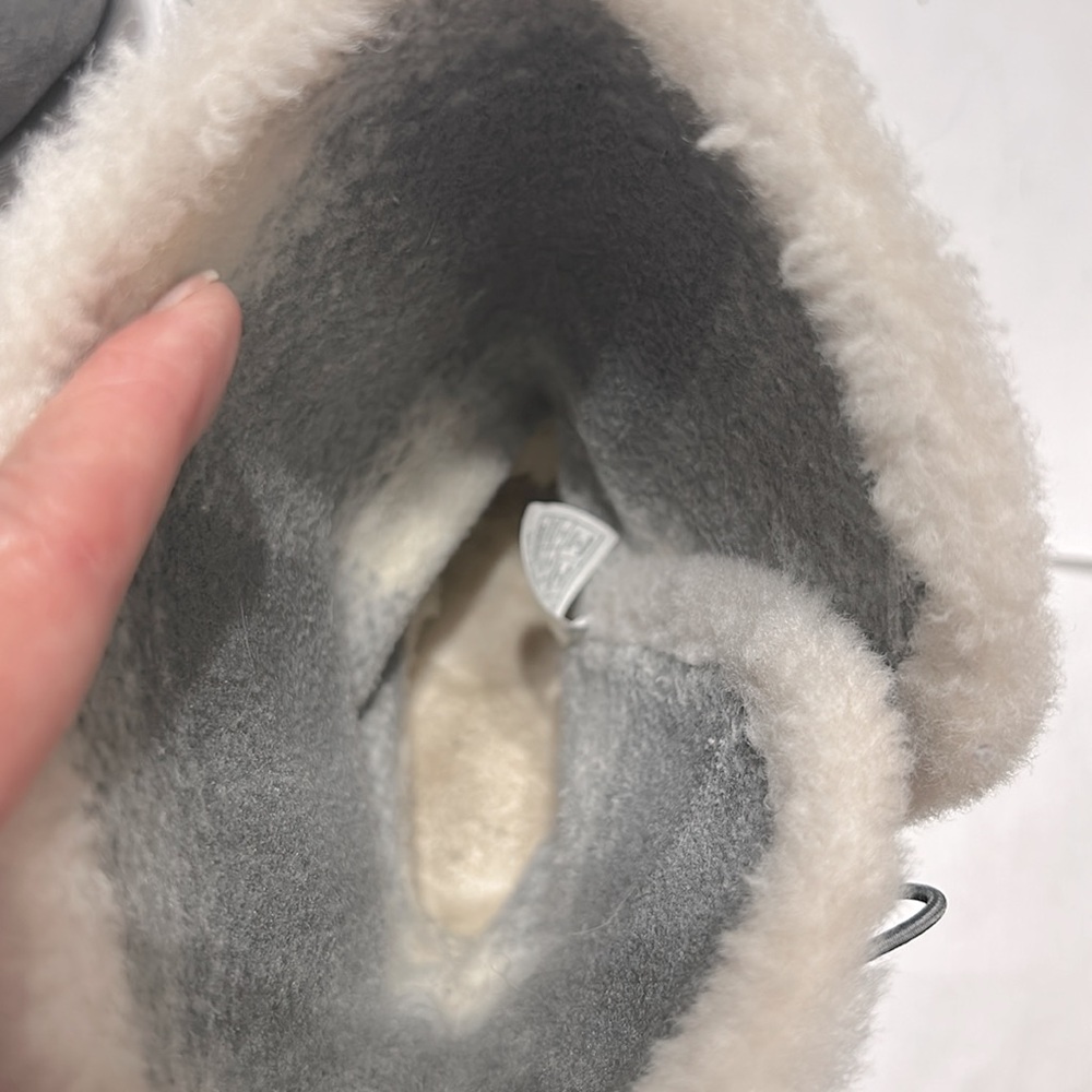 Koolaburra by UGG Tall Gray Suede Shearling Plaid fleece Lining Boots Women 7 - Picture 11 of 12